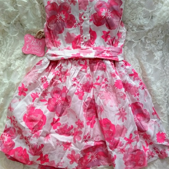 💣5/$35 HATLEY 2T FLOWER WATERCOLOR W/POCKETS - Picture 5 of 7